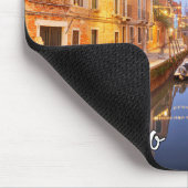 Atemberaubende Insel Burano, Italien Mousepad (Ecke)