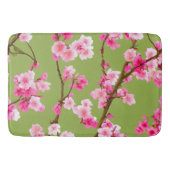 Atemberaubende rosa Kirschblüten in Chartreuse Gre Badematte (Vorderseite)
