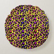 Atemberaubende Rundkissendesigns auf Zazzle