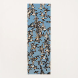 Atemberaubende Winterenten im Flug Yogamatte