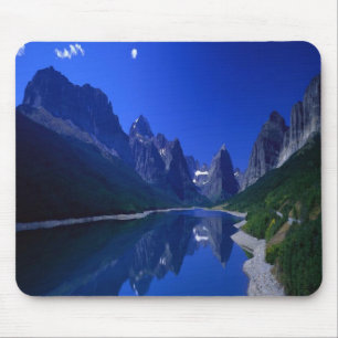Atemberaubender See Sherburne in Montana, mousepad