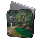 Atemberaubender Wasserfall Virje, Slowenien Poster Laptopschutzhülle (Vorderseite Links)