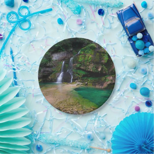 Atemberaubender Wasserfall Virje, Slowenien Poster Pappteller (Party)