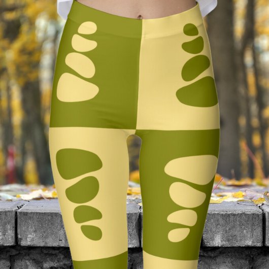 Atemberaubendes Green und Dune Pebbles Muster Leggings