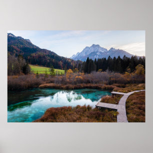Atemberaubendes Zelenci, Slowenien im Herbst Poster