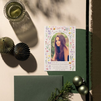 Atembermende Florale Quinceañera-Bogen Custom-Foto Einladung