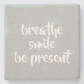 Atemgeräusch: Graue Affirmation Steinuntersetzer (Vorderseite)