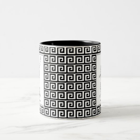 Athena Goddess on Black & White Greece Pattern Zweifarbige Tasse (Mittel)