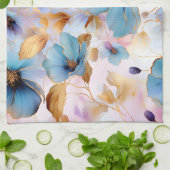 Ätherische Blüten in weichen Pastellen Alkohol Tin Geschirrtuch (Gefaltet)