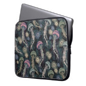 Ätherische Quallen und Anemone in Aquamarin und ro Laptopschutzhülle (Vorderseite Links)