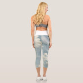 Ätherische Wolken Capri Leggings (Rückseite)
