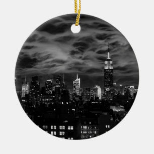 Ätherische Wolken: NYC Skyline, Empire State Bldg  Keramik Ornament