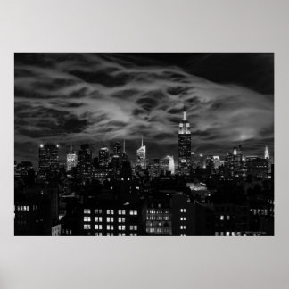 Ätherische Wolken: NYC Skyline, Empire State Bldg  Poster