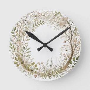 Ätherischer verzauberter Wald Runde Wanduhr