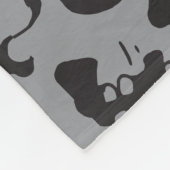 Ätherisches Enigma: Gemustertes Schädeldesign Fleecedecke (Ecke)