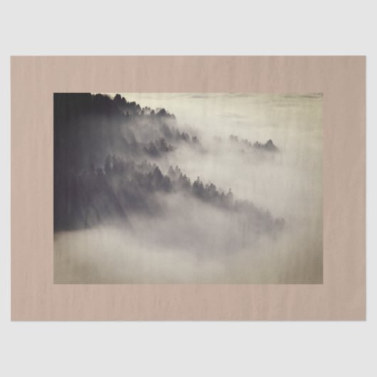 Ätherisches misty bewaldetes Berggewebpapier Seidenpapier (Vorderseite)