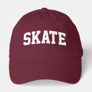 Athletic SKATE Weißer Text Marine Roter Hintergrun Truckerkappe