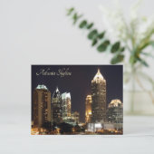 Atlanta Skyline bei Nacht Postkarte (Stehend Vorderseite)