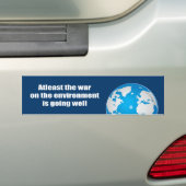 Atleast der Krieg auf der Umwelt geht gut Autoaufkleber (Auf Auto)