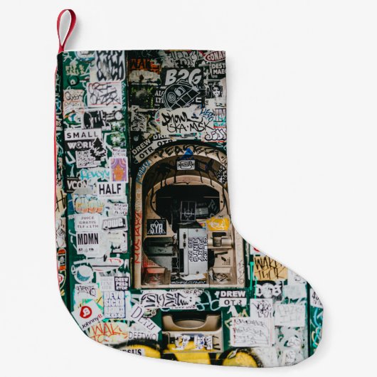 ATM MACHINE WITH GRAFFITI KLEINER WEIHNACHTSSTRUMPF (Vorderseite)