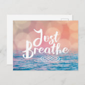 Atmen Sie einfach das Zitat Sunset Bokeh Ozean Postkarte (Vorne/Hinten)