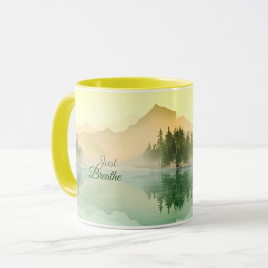Atmen Sie einfach den Bergwald Gold Green Tasse (Vorderseite Links)
