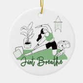 Atmen Sie einfach die Yoga-Medizin-Pose aus Keramik Ornament (Vorne)