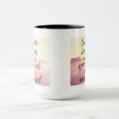 Atmen Sie tief und schätzen Sie den Moment Tasse (Zentrum)