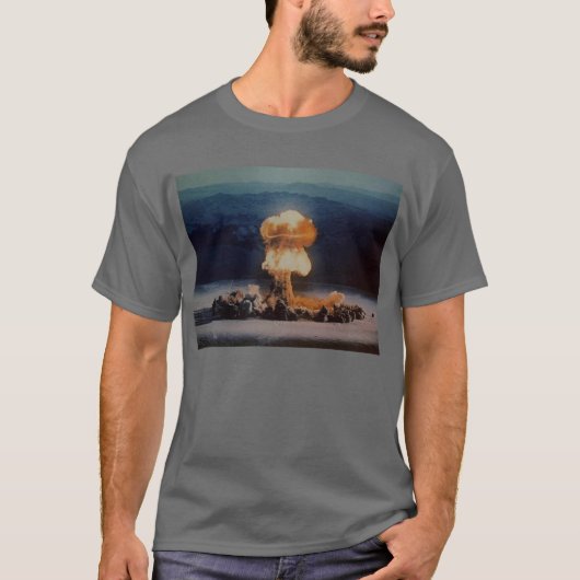 Atombombenexplosion, blau mit Blitz-Bolzen T-Shirt (Vorderseite)
