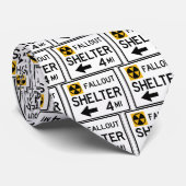 Atombunker-Straßenschild Krawatte (Gerollt)