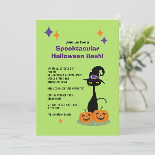 Atomic Halloween Cat Mitte des Jahrhunderts Einladung (Stehend Vorderseite)