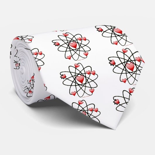 Atomic Valentine Red Hearts Krawatte (Gerollt)