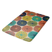 Atomzeitpunkte Mitte des Jahrhunderts Retro-Muster Badematte (Schrägansicht)