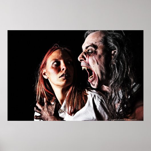 'Attacked' by Andrew Gettler Poster (Vorne)