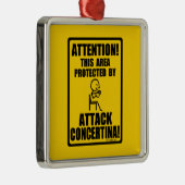 Attacken Concertina Silbernes Ornament (Rechts)