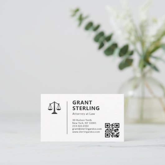 Attorney at Law QR Code Scales of Justice Visitenkarte (Stehend Vorderseite)