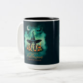 Attractive & Mystical Halloween Witch Conjures Zweifarbige Tasse (Vorderseite Links)