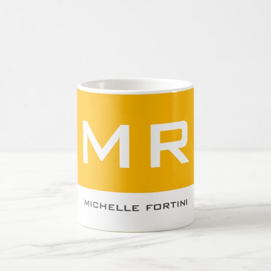 Attraktive Monogram gelb weiß Moderne Schlicht Kaffeetasse (Mittel)