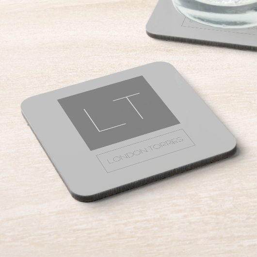 Attraktive Monogramm Grau Schlicht Getränkeuntersetzer (Linke Seite)