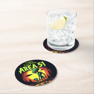 Au&szlig;erirdische Wesen erscheinen in der Nähe v Runder Pappuntersetzer