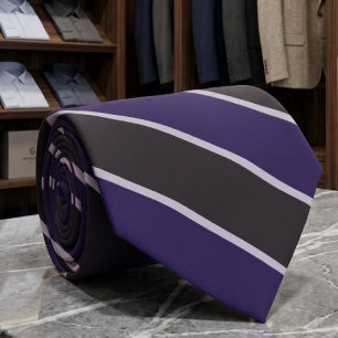 Aubergine Lila und Rosa Violett Diagonale Streifen Krawatte