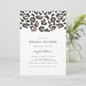 AUBREE Leopard Print Safari Bridal Shower Einladung (Stehend Vorderseite)