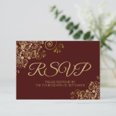 Auburn Brown mit eleganter Gold Lace Hochzeit RSVP Karte (Stehend Vorderseite)