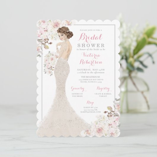 Auburn Glam Bride in Gown Brautparty Einladung (Stehend Vorderseite)