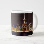 Auckland Night Cityscape Jumbo-Tasse (Vorderseite Rechts)