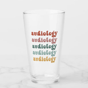 Audiologie   Doktor des Audiologen Retro Glas