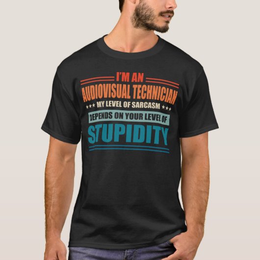 Audiovisueller Techniker mein Niveau hängt von Ihr T-Shirt (Vorderseite)