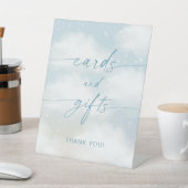 Auf Cloud 9 Karten und Geschenken lebhaftes Blau Sockelschild (In SItu)