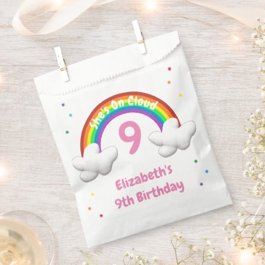 Auf Cloud 9! Rainbow Birthday Geschenktütchen (Ausgeschnitten)