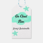 Auf Cloud neun pastellgrünen Wolken Stern Bachelor Geschenkanhänger (Rückseite)